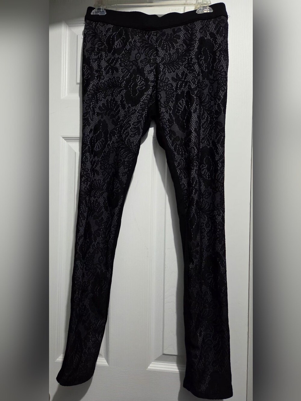Jessica Simpson Black Floral Lace-Pattern Leggings